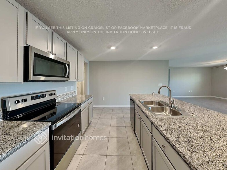 Building Photo - 4116 Silver Strand Trl