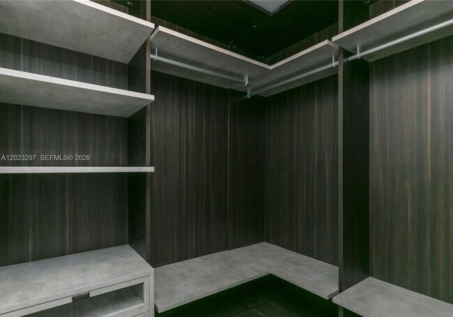 Building Photo - 801 S Miami Ave