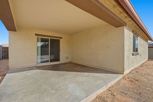 Building Photo - Amazing home in wonderful Ghost Hollow Ranch