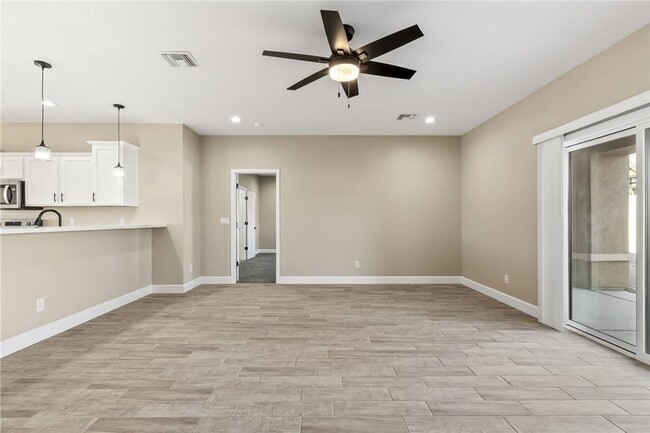 Building Photo - New Construction - New Community