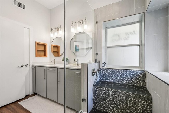 Building Photo - 5913 Abilene Trl