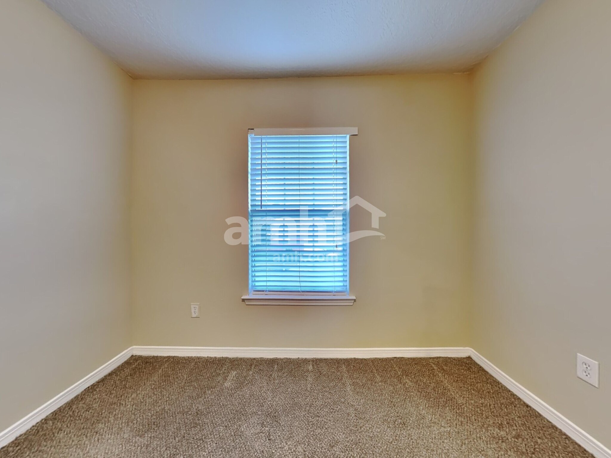 Building Photo - 7652 Vandalay Dr