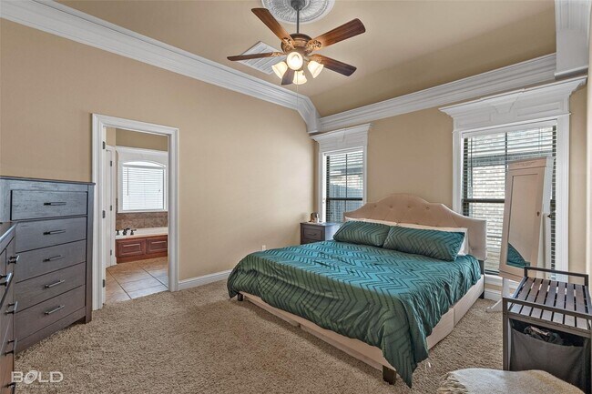 Building Photo - 337 Wood Springs