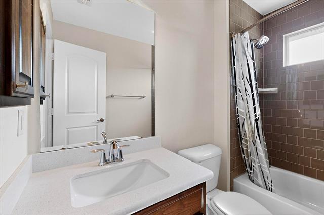 Building Photo - 6533 Mandalay Ct