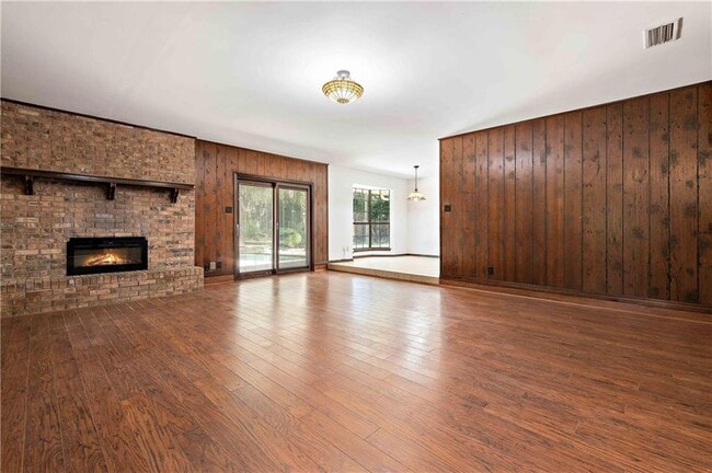 Building Photo - 8860 Dawes Point Dr