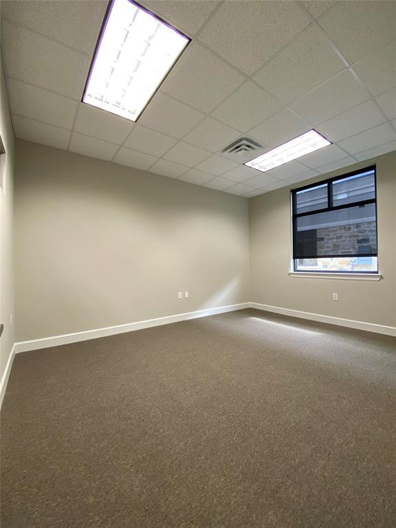 Building Photo - 633 E Fernhurst Dr