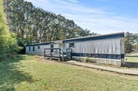 Building Photo - Completely Updated 3BR/2BA Trailer in Musc...
