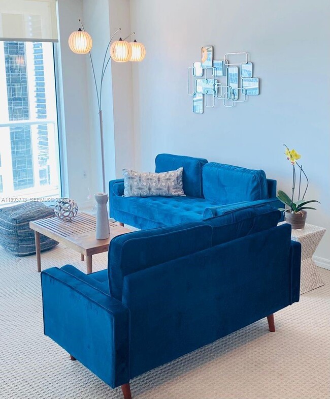 Building Photo - 500 Brickell Ave