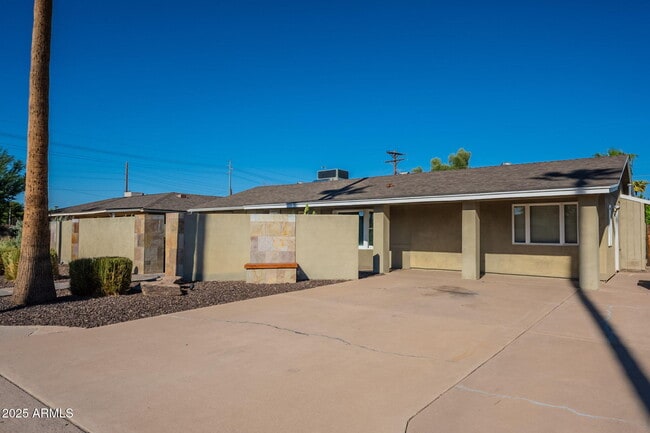Primary Photo - 3519 N 63rd Pl
