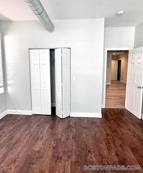 Building Photo - 26 Portland St