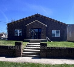 Building Photo - 515 S 20th St