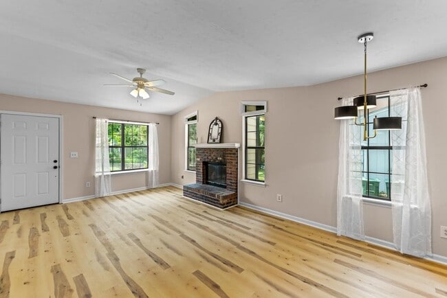 Building Photo - 3557 Sedona Loop