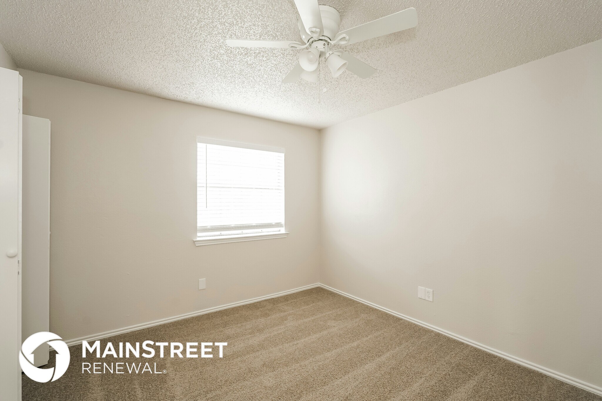 Building Photo - 1409 Hackamore St