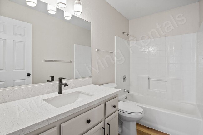 Building Photo - OSBO3240