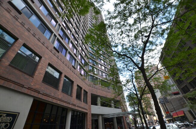 Building Photo - 211 E Ohio St