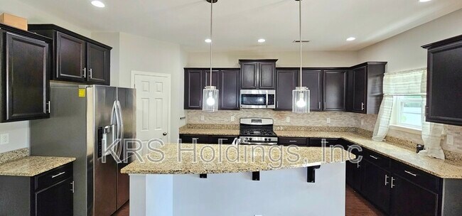 Building Photo - 210 Benthall Rd