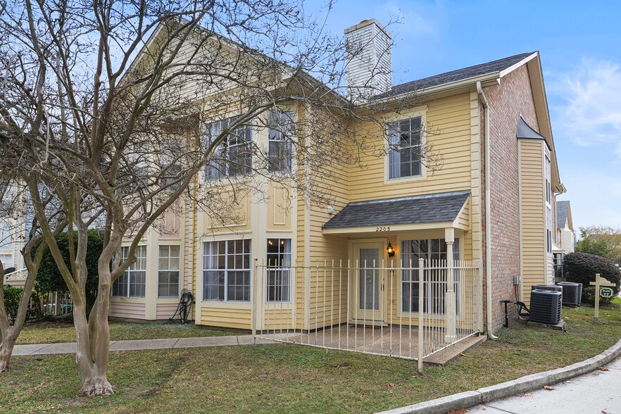 Building Photo - 2205 Audubon Trce