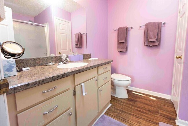 Building Photo - 1159 Paradise Dr