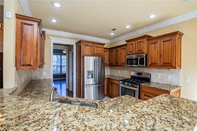 Building Photo - 4003 SW Banbury Dr