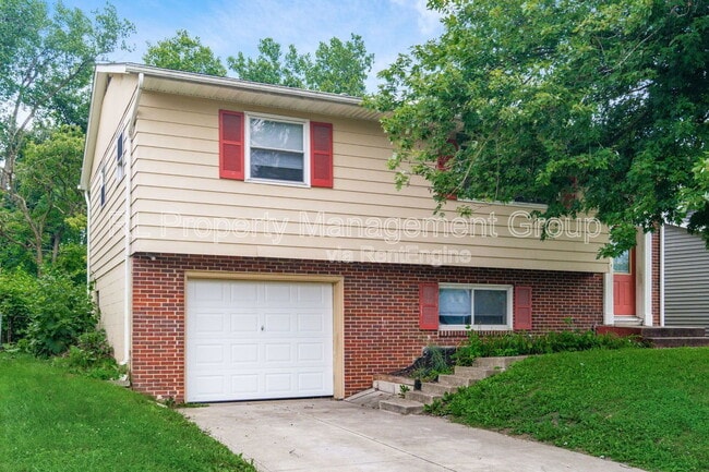 Building Photo - 1495 Yates Dr