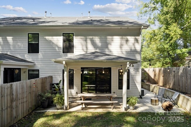 Building Photo - 2507 Marlowe Ave