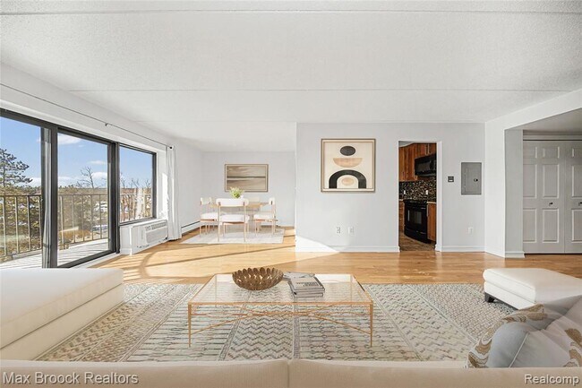 Building Photo - 35300 Woodward Ave