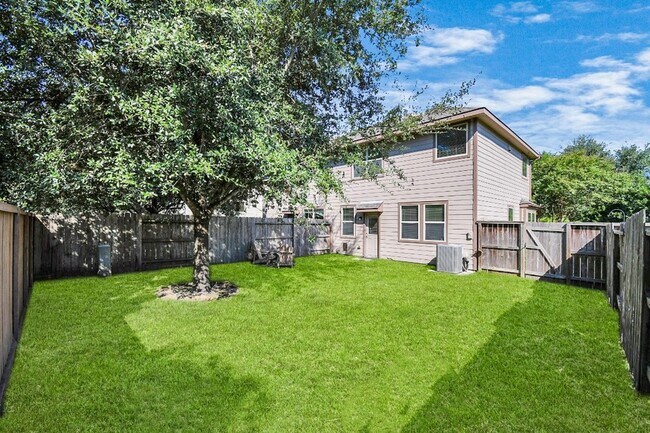 Building Photo - 6426 Haywards Crossing S Cir