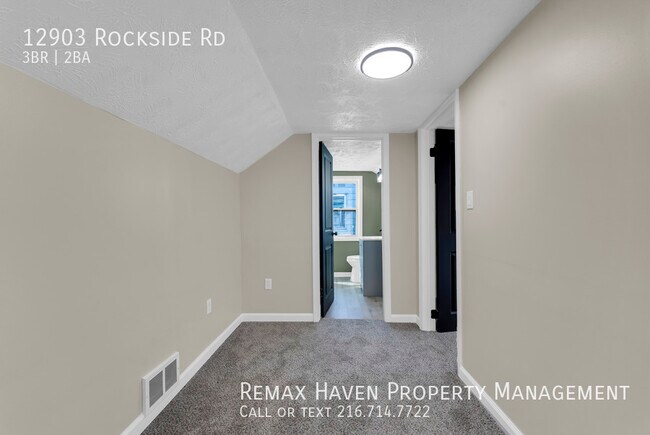 Building Photo - 12903 Rockside Rd