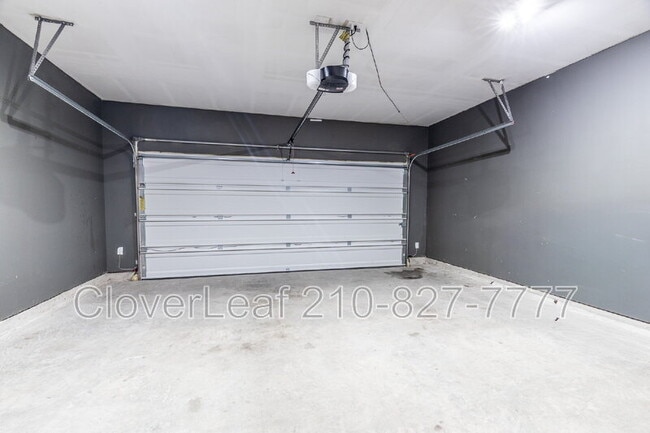 Building Photo - 8319 Falcon Meadow Dr