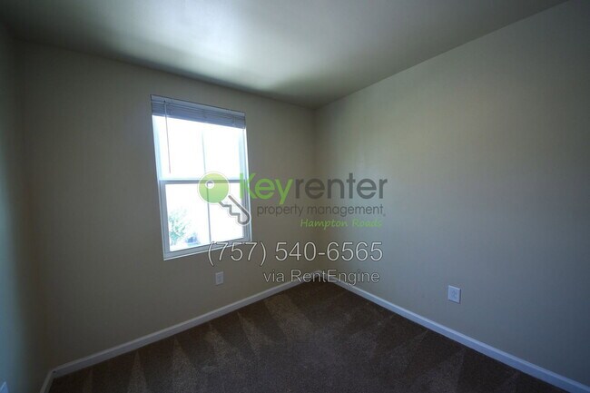 Building Photo - 49 Manilla Cir
