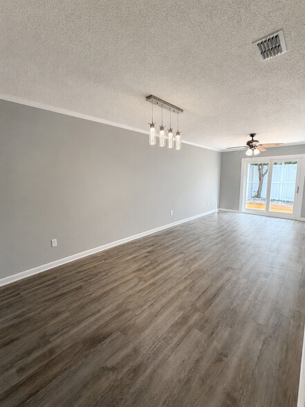 Building Photo - 8380 Argyle Corners Ct