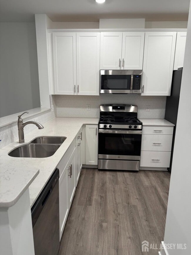 Building Photo - 1138 Vanderbergh Blvd