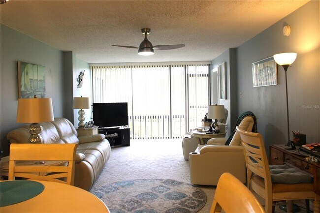 Building Photo - 1804 Mariner Dr