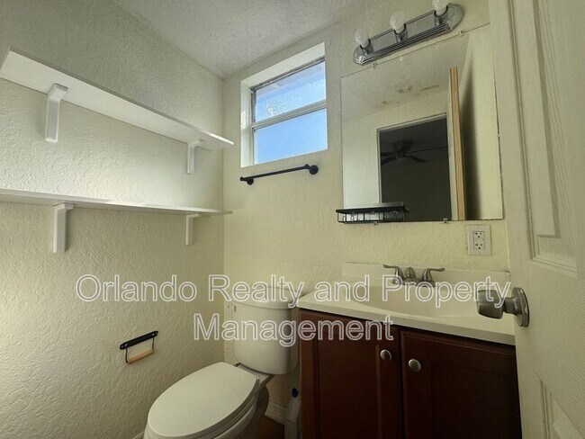 Building Photo - 636 Columbia St