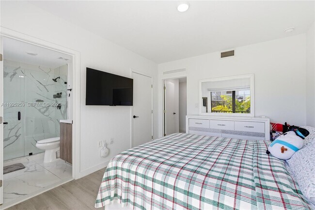 Building Photo - 26122 SW 145th ct