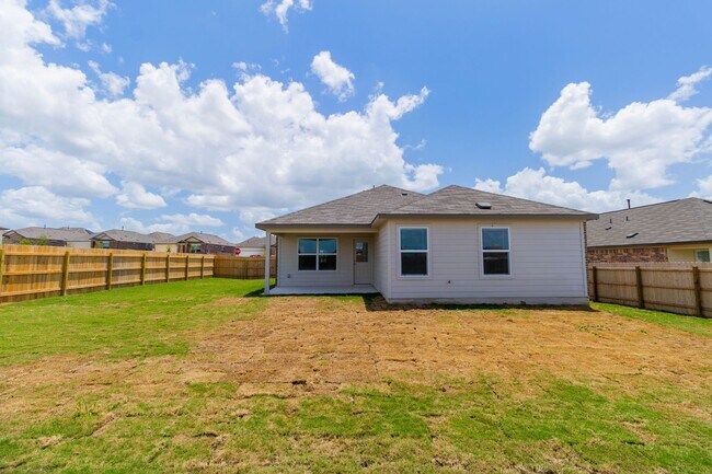 Building Photo - 5601 Bellissima Way