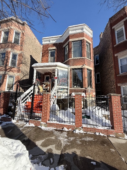 Building Photo - 3643 S Hamilton Ave