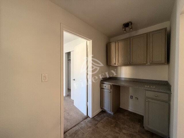 Building Photo - 2058 Pinehaven Ln
