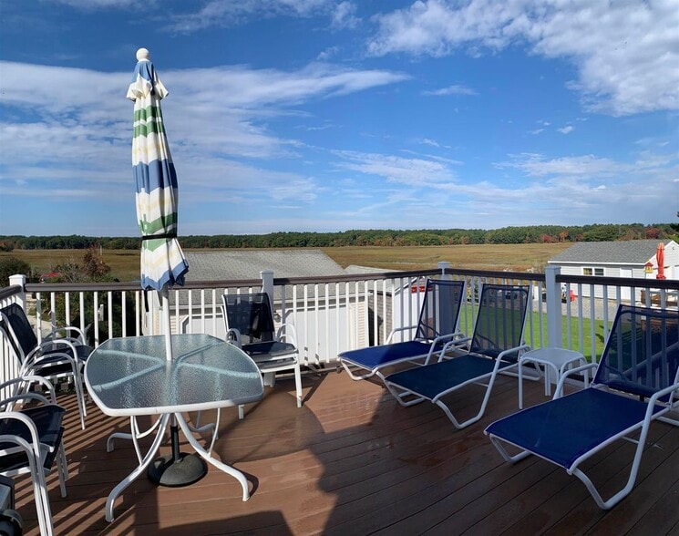 Building Photo - 1665 Ocean