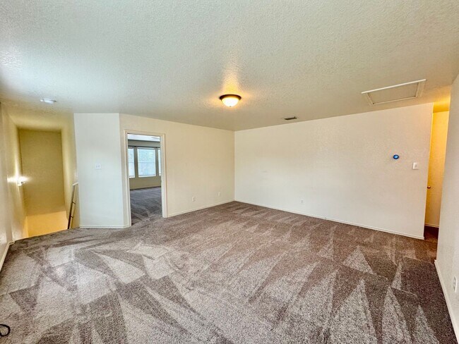 Building Photo - *COMING SOON*  Beautifully Designed Two-Story Home with Loft and Garden Tub!