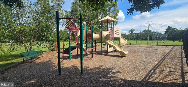 Building Photo - 10843 Spencer St