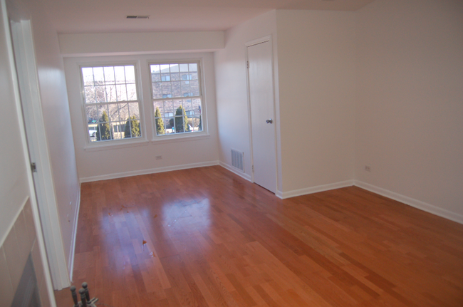 Building Photo - 1366 E Wyndham Cir