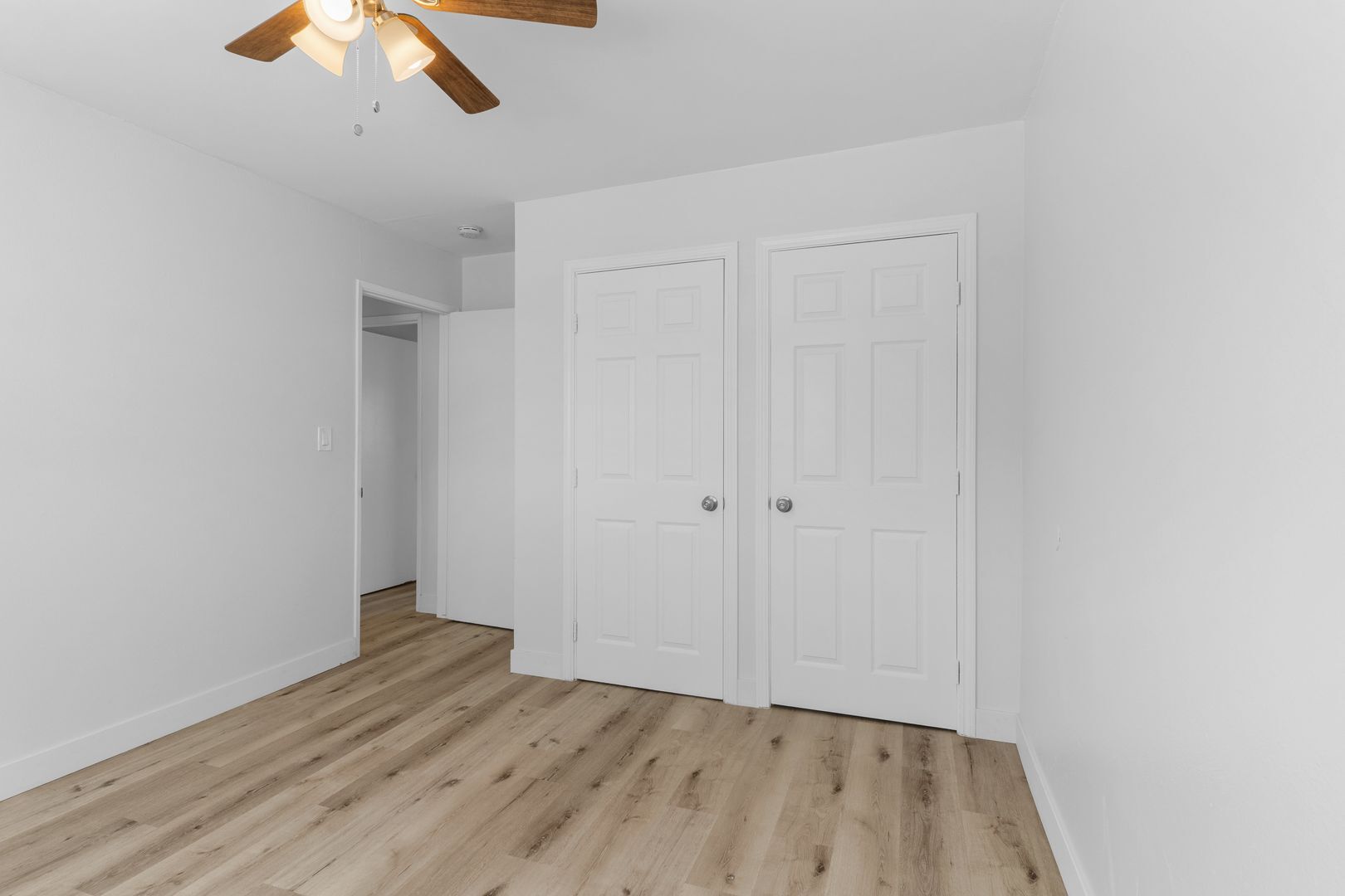 Building Photo - 1050 Gaviota Ave