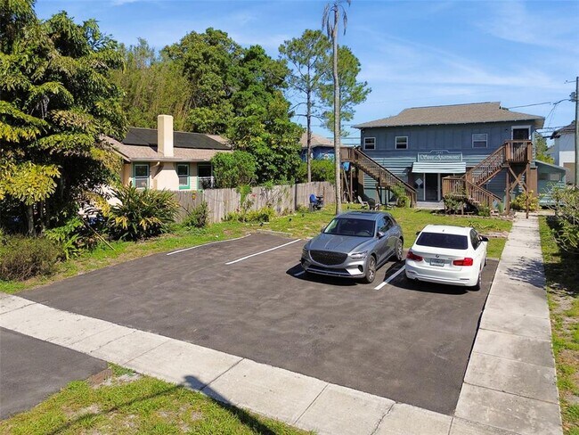 Building Photo - 2445 2nd Ave N