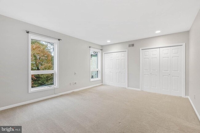 Building Photo - 2322 Wallace St