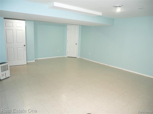 Building Photo - 5082 Buckingham Pl Dr