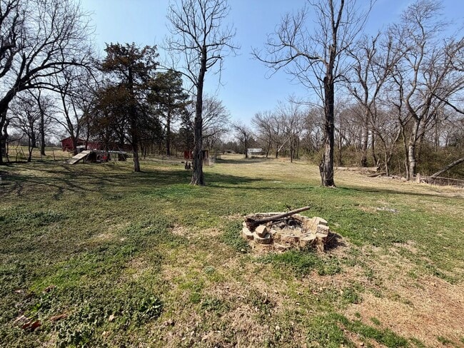 Building Photo - 15604 Gaddy Rd