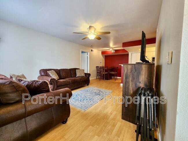 Building Photo - 3020 Parkway Blvd
