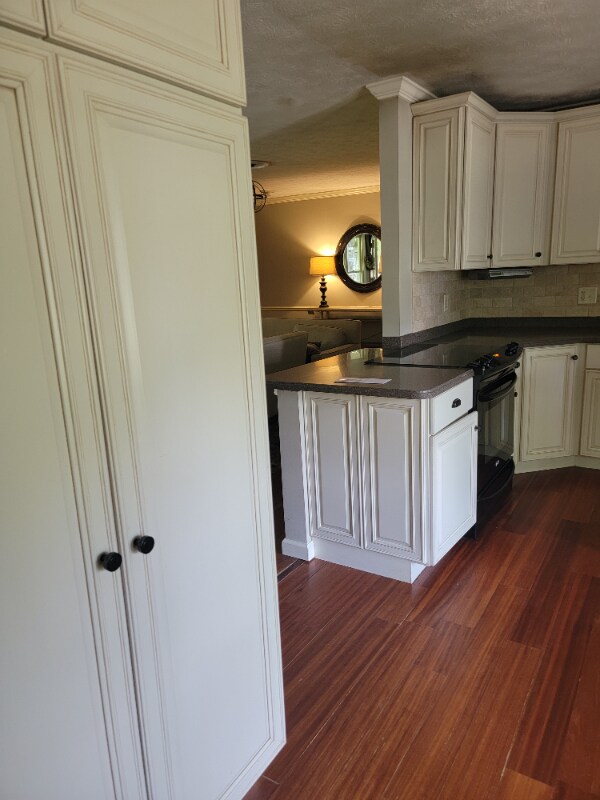 Building Photo - 712 E Fox Den Dr