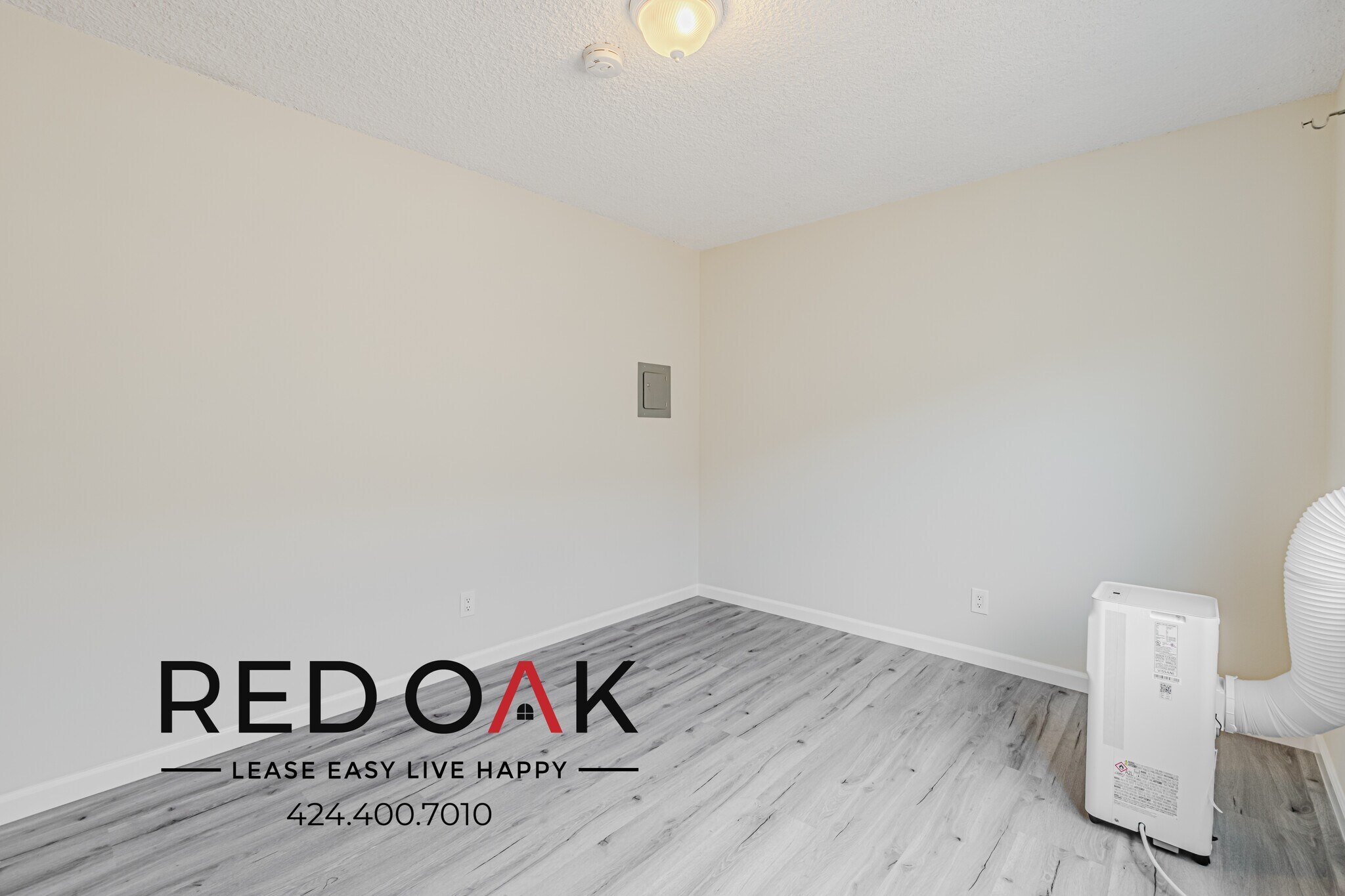 Building Photo - 1361 Yosemite Dr